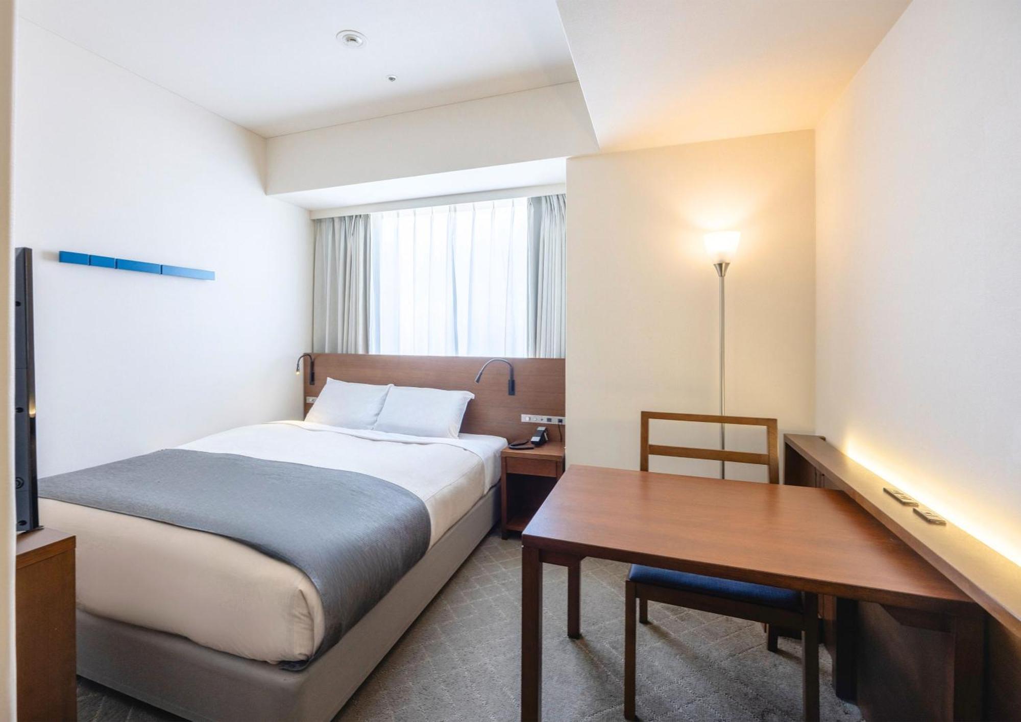 Superior Deluxe Double Room on High Floor Non-Smoking